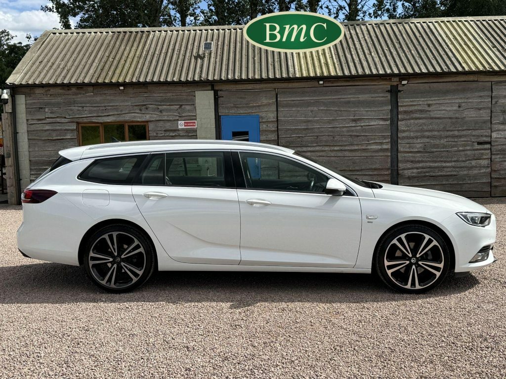 Vauxhall Insignia 2.0 Turbo D Blueinjection Sri Sports Tourer E White #2