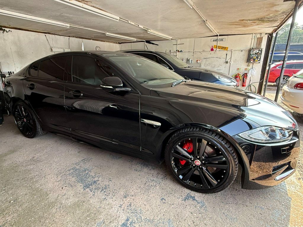 Jaguar XF 3.0D S V6 Portfolio Euro 5 S S Black
