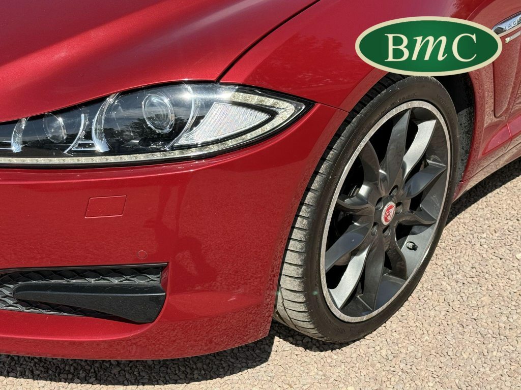Jaguar XF Xf Luxury D White #11