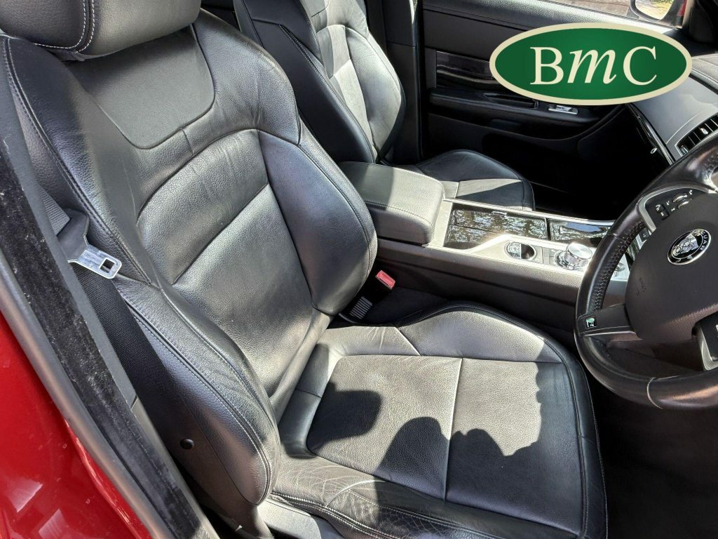 Jaguar XF Xf Luxury D White #29