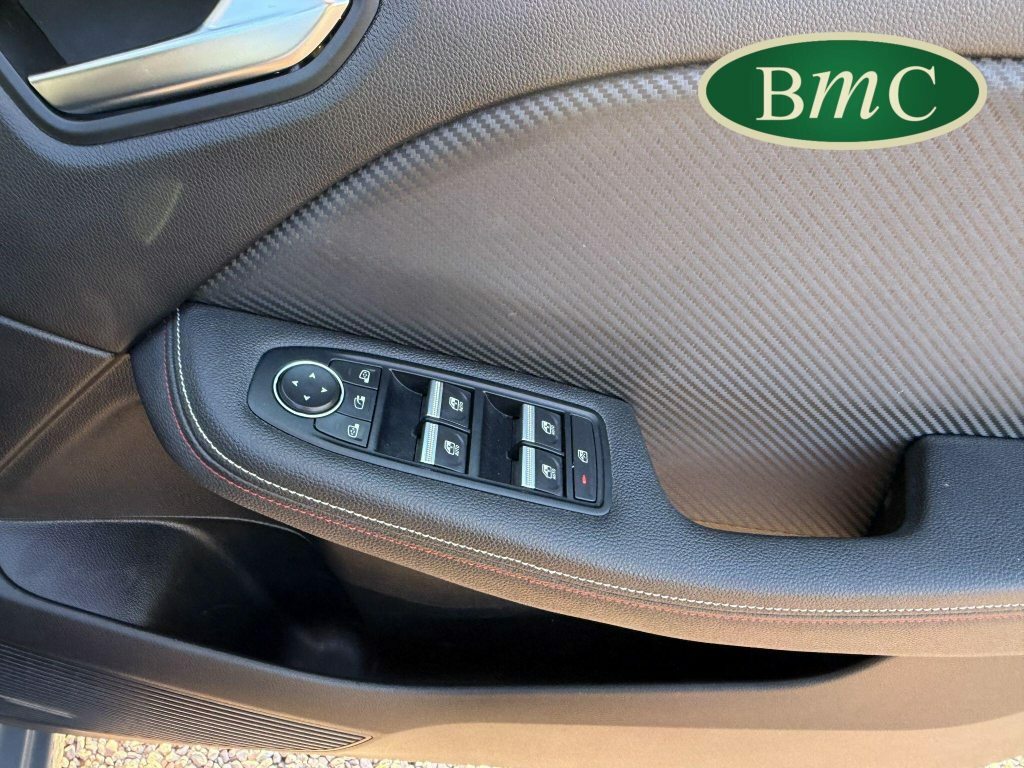 Renault Clio 1.0 Sce Iconic Hatchback Euro 6 White #42