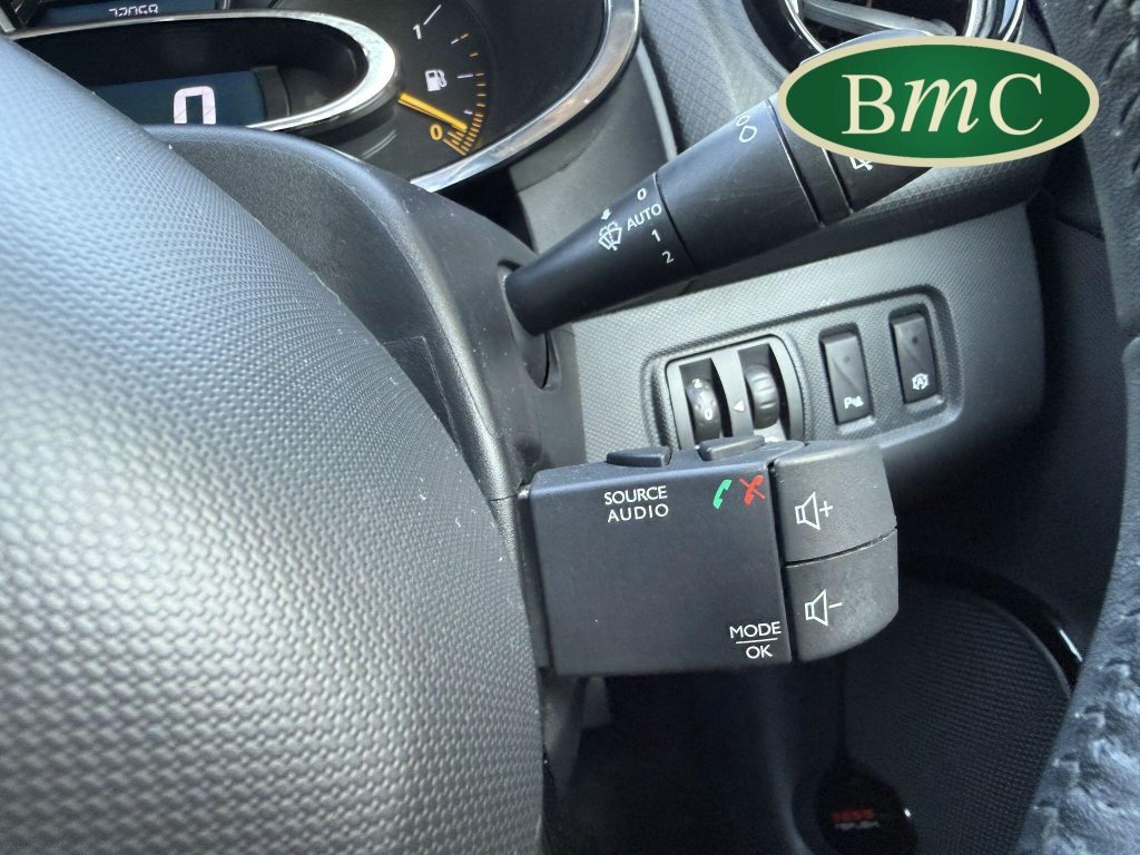 Renault Clio 1.0 Sce Iconic Hatchback Euro 6 White #41
