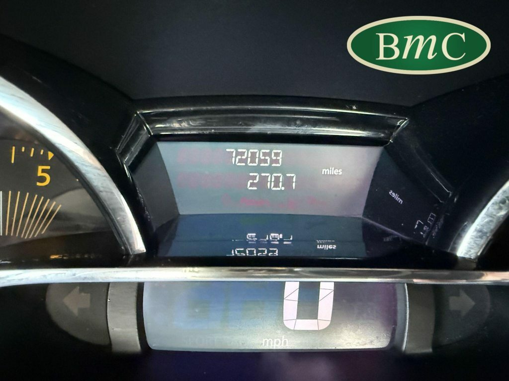 Renault Clio 1.0 Sce Iconic Hatchback Euro 6 White #65