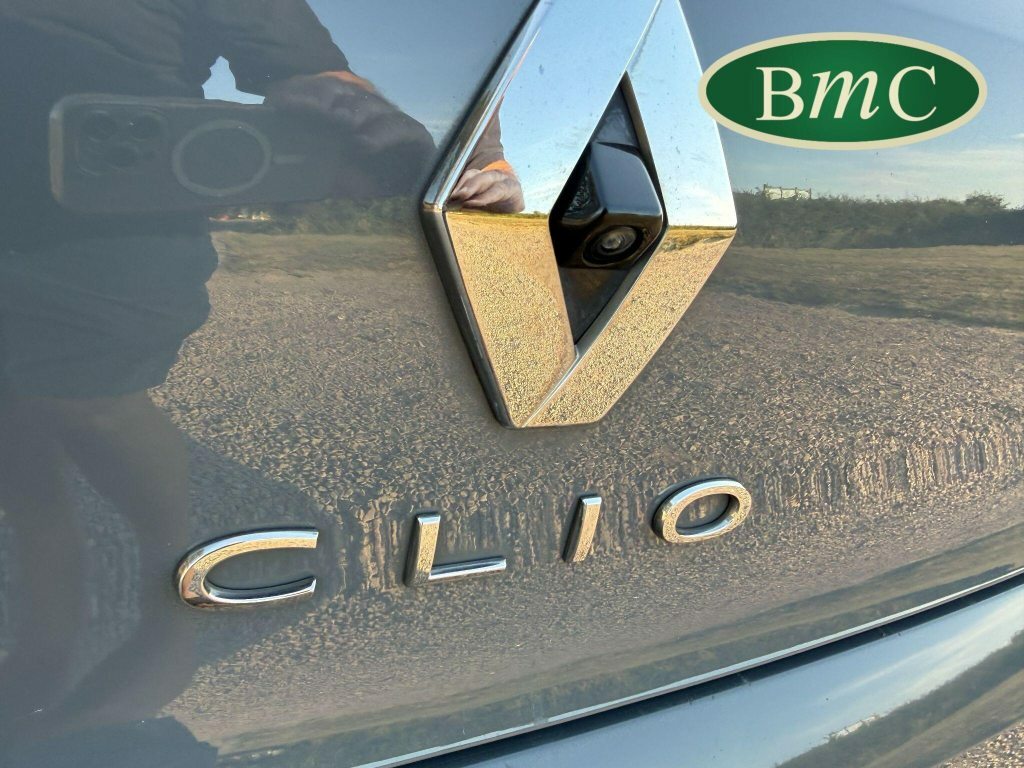Renault Clio 1.0 Sce Iconic Hatchback Euro 6 White #73