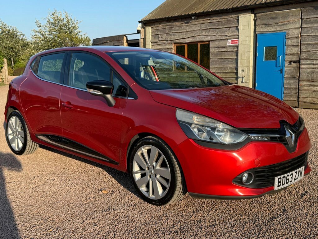 Renault Clio 1.5 Dci Dynamique S Medianav Euro 5 S S Red