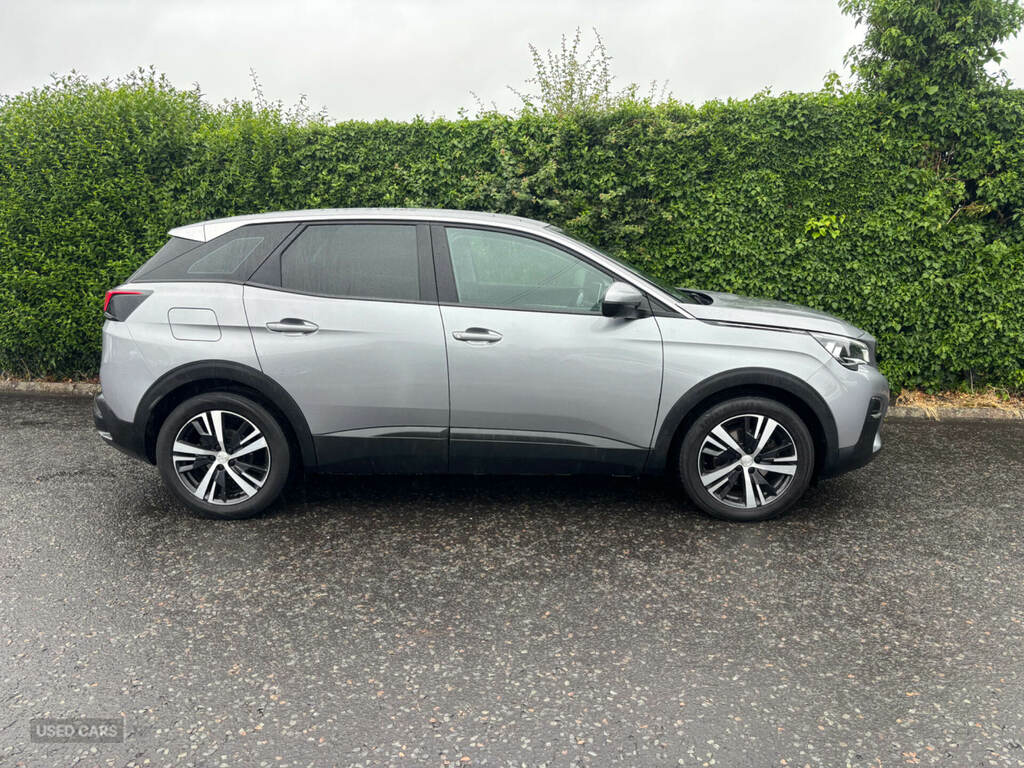 Peugeot 3008 1.6 Bluehdi 120 Active KM67RYF Grey #4