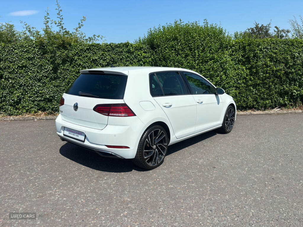 Volkswagen Golf 1.6 Tdi Match Edition N33VYM White #2