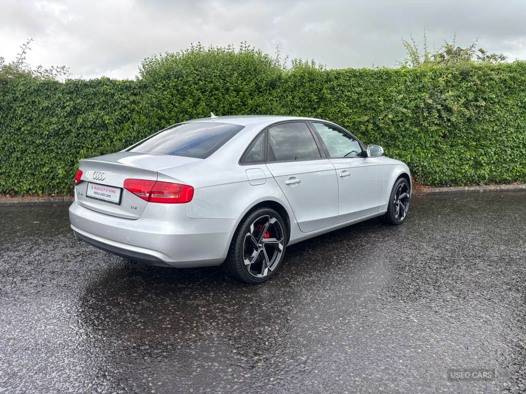 Audi A4 2.0 Tdi 177 Se Technik GXZ8912 Silver #2