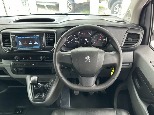 Peugeot Expert 2.0 Bluehdi 1400 Professional Standard Crew Cab 6 YB69FCP White #4