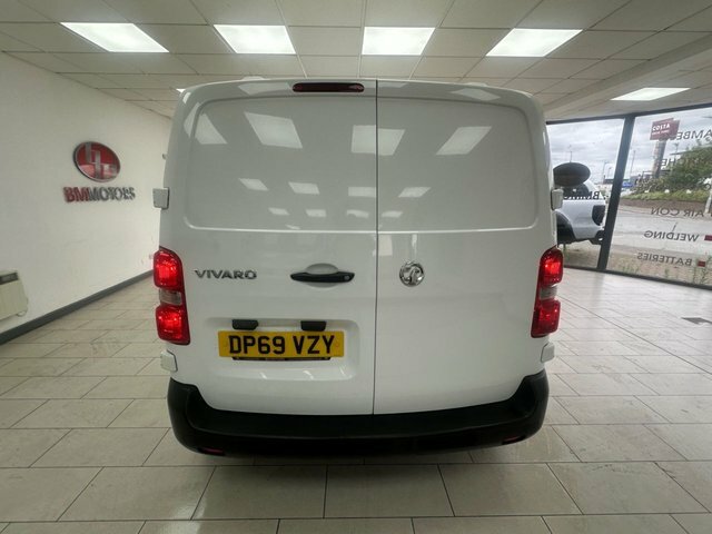Vauxhall Vivaro 1.5 Turbo D 2700 Dynamic Panel Van 6Dr Manu DP69VZY White #6