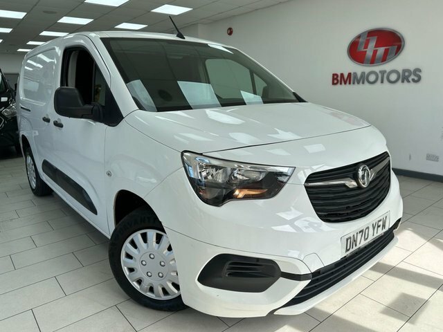 Vauxhall Combo 1.5 Turbo D 2300 Sportive Panel Van Man White