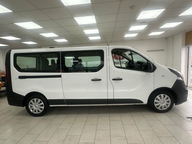 Vauxhall Vivaro 1.6 Cdti 2900 Combi Van Double Cab Manu DN68YUV White #2