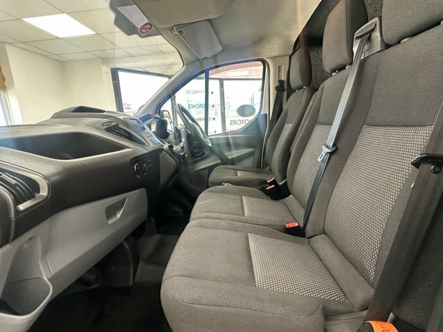 Ford Transit Custom 290 Tdci 125 L1h1 Trend Swb Low Roof Fwd 19161 Black #41