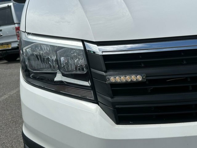 Volkswagen Crafter Mpv White #10