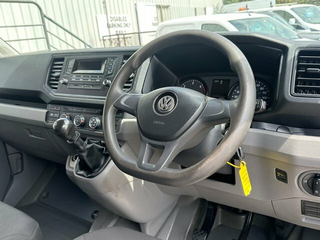 Volkswagen Crafter 2.0 Tdi Cr35 Bluemotion Tech Startline Panel Van 5 White #3