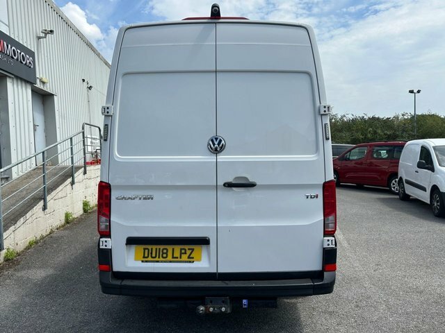 Volkswagen Crafter Mpv White #15