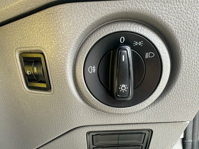 Volkswagen Crafter Mpv White #19