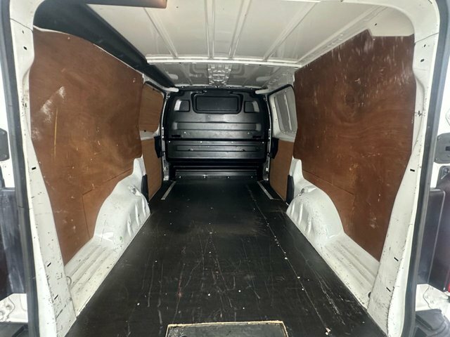 Vauxhall Vivaro Turbo D 2900 Edition White #13