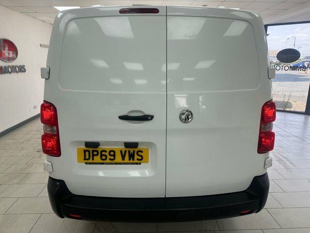 Vauxhall Vivaro Turbo D 2900 Edition White #7