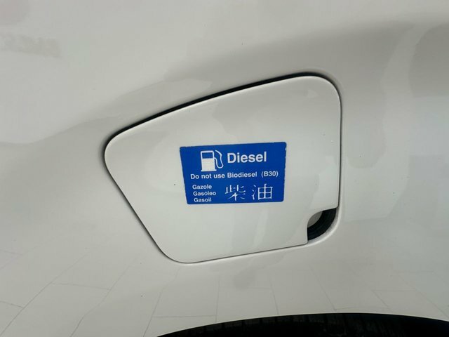 Vauxhall Vivaro Turbo D 2900 Edition White #36