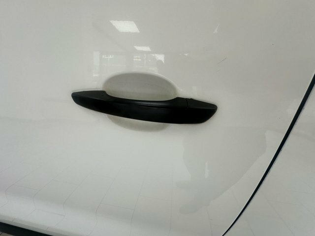 Vauxhall Vivaro Turbo D 2900 Edition White #32