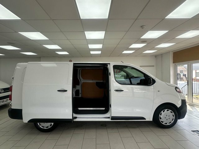 Vauxhall Vivaro Turbo D 2900 Edition White #14
