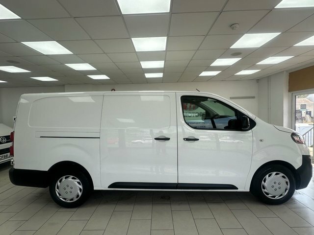 Vauxhall Vivaro 1.5 Turbo D 2900 Edition Panel Van Manu White #2