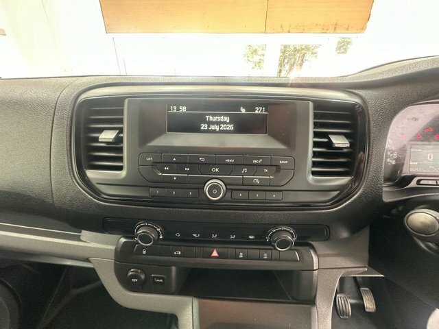 Vauxhall Vivaro Turbo D 2900 Edition White #52