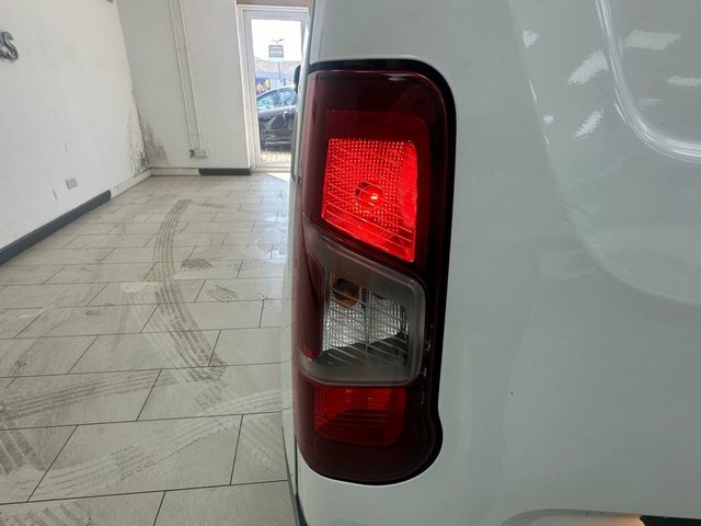 Peugeot Partner 1.5 Bluehdi 1000 Professional Standard Panel Van 5 White #24