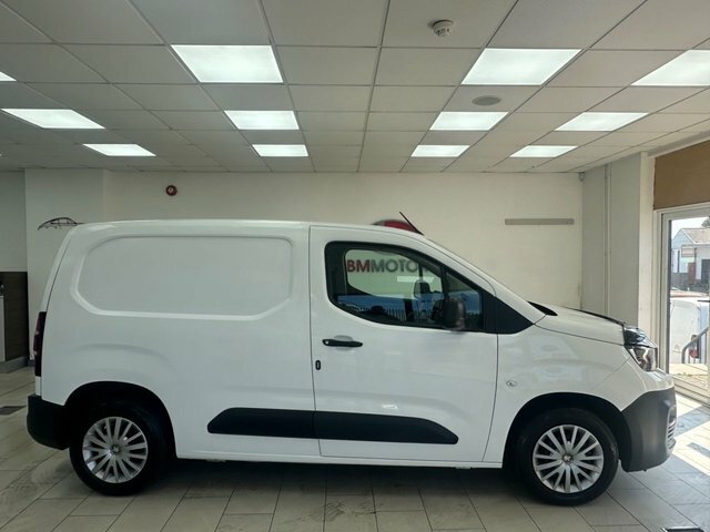 Peugeot Partner 1.5 Bluehdi 650 Professional Standard Panel Van White
