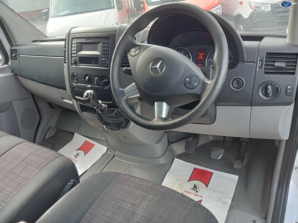 Mercedes-Benz Sprinter 2.1 313 Cdi 2015 White #2