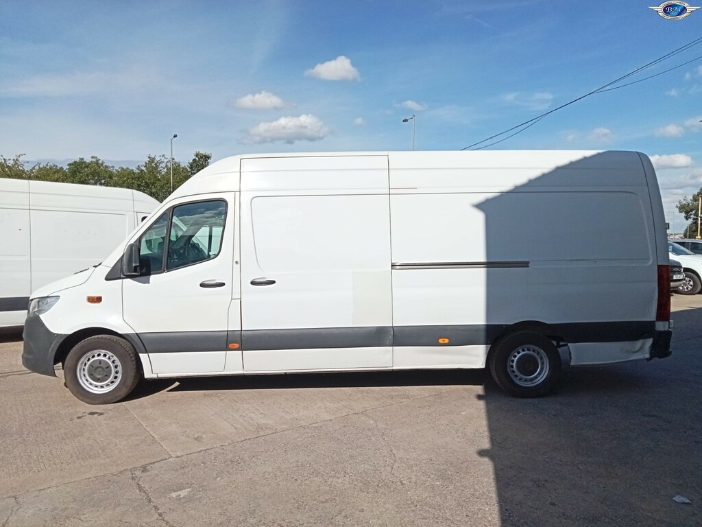 Mercedes-Benz Sprinter 2.1 311 Cdi White #4
