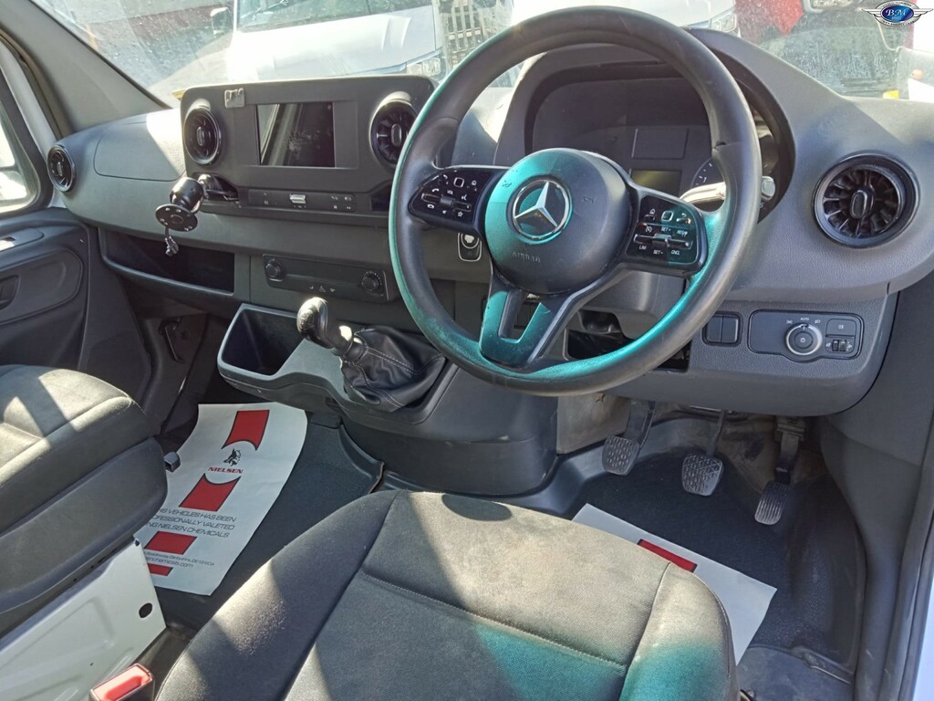 Mercedes-Benz Sprinter 2.1 311 Cdi White #2