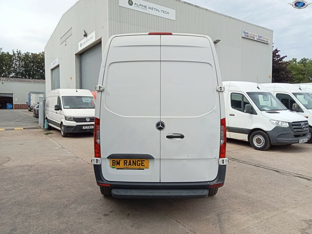 Mercedes-Benz eSprinter 55Kwh Progressive 2021 White #6
