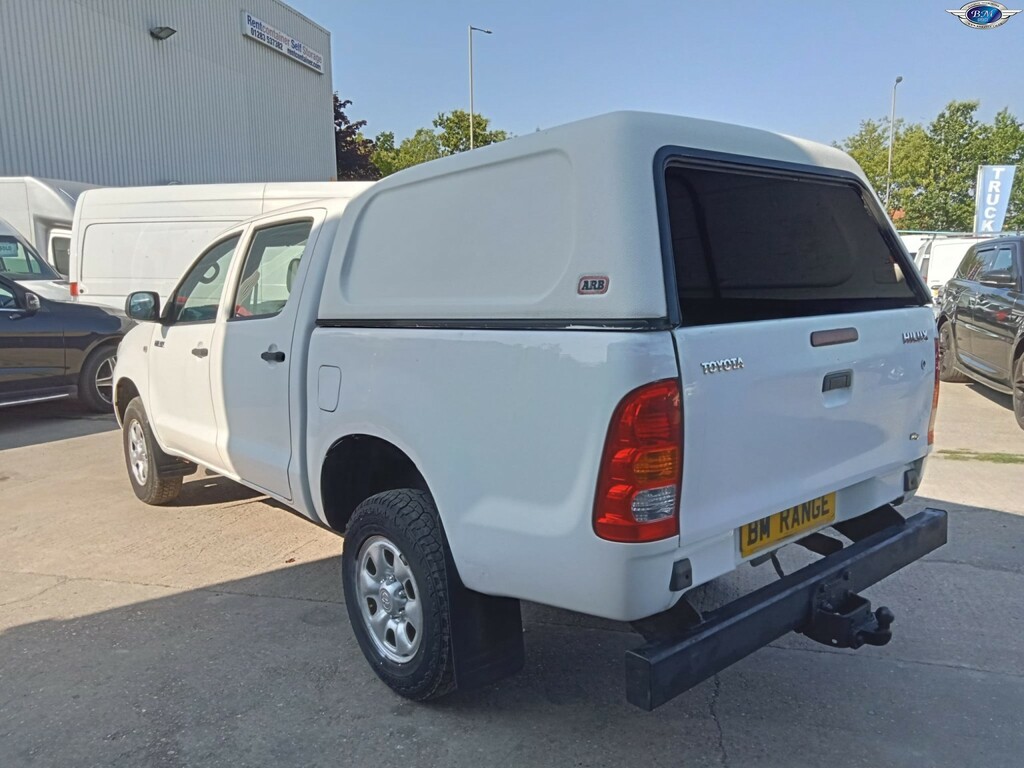 Toyota HILUX 2.5 D-4d Hl2 2011 White #5
