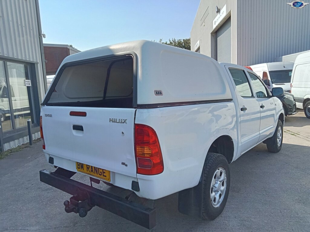 Toyota HILUX Hl3 2010 Dcab Pick Up 2.5 D-4d 4Wd 144 Silver #8