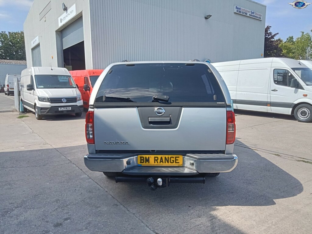 Nissan Navara 2.5 Dci Tekna Silver #6