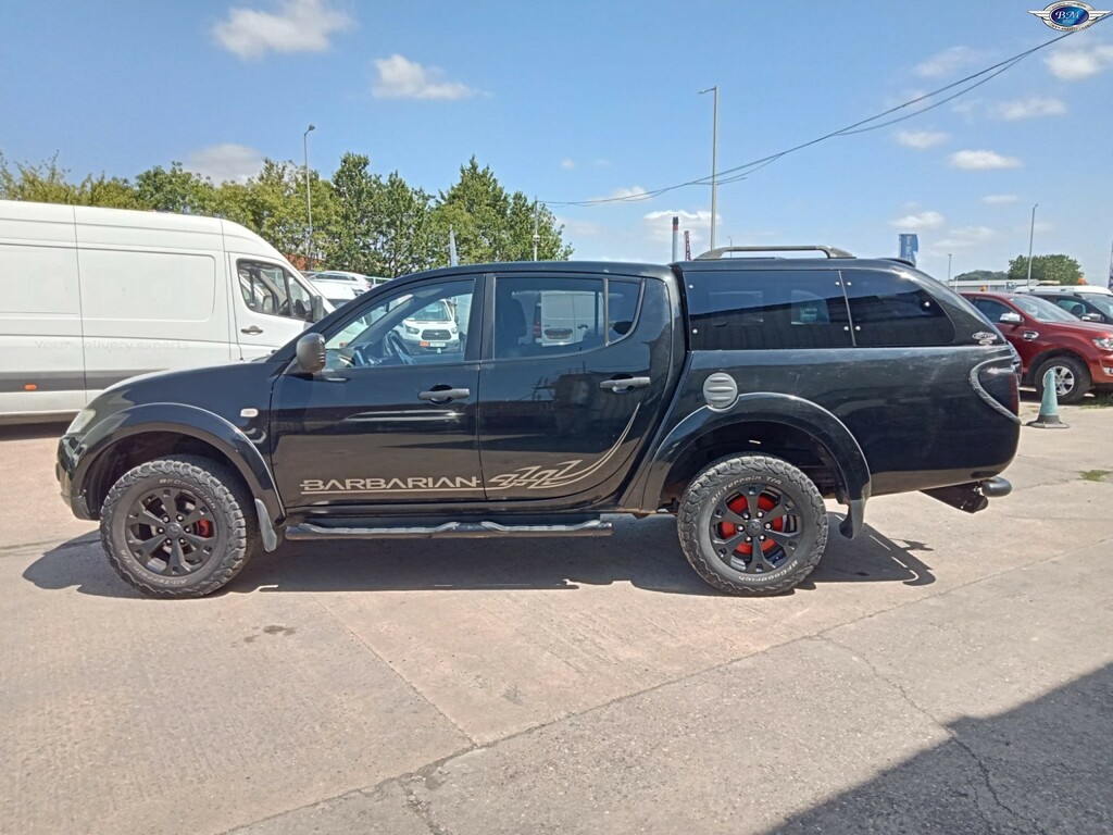 Mitsubishi L200 2.5 Di-d Barbarian Black #4