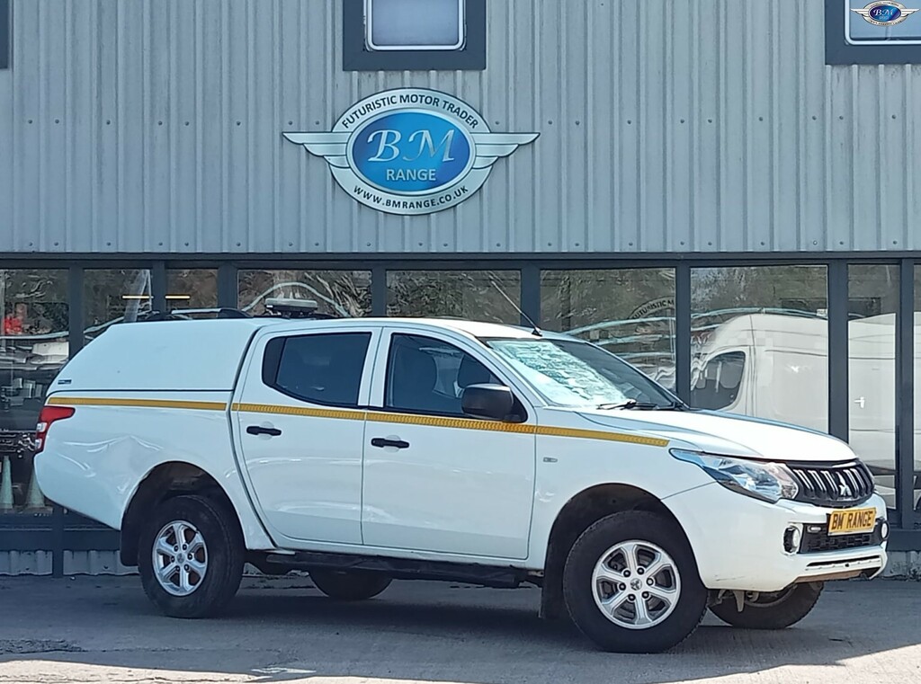 Mitsubishi L200 2.4 Di-d Dc 4Life 2016 White