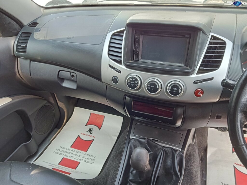 Mitsubishi L200 Double Cab Di-d Trojan White #9