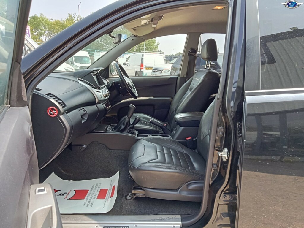 Mitsubishi L200 Double Cab Di-d Trojan White #18