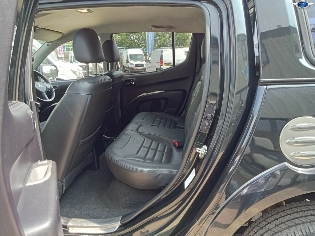 Mitsubishi L200 Double Cab Di-d Trojan White #17