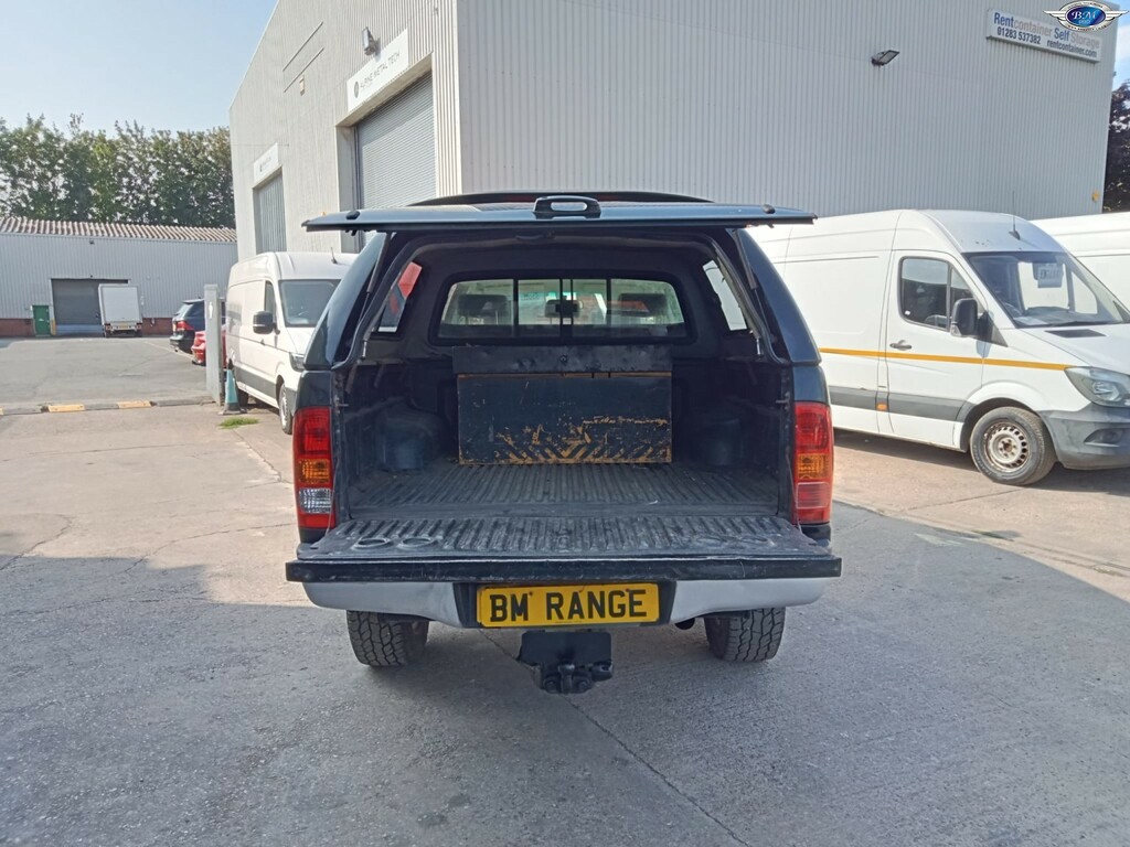 Toyota HILUX 4X4 D-4d Dc 0D White #7