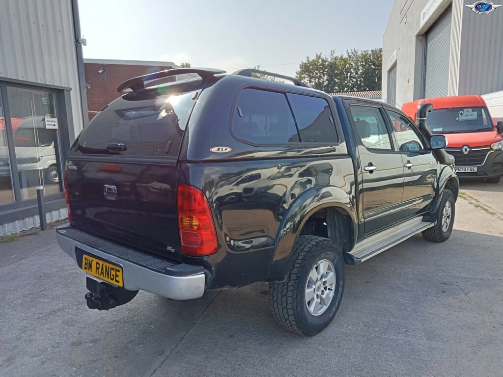 Toyota HILUX 4X4 D-4d Dc 0D White #8