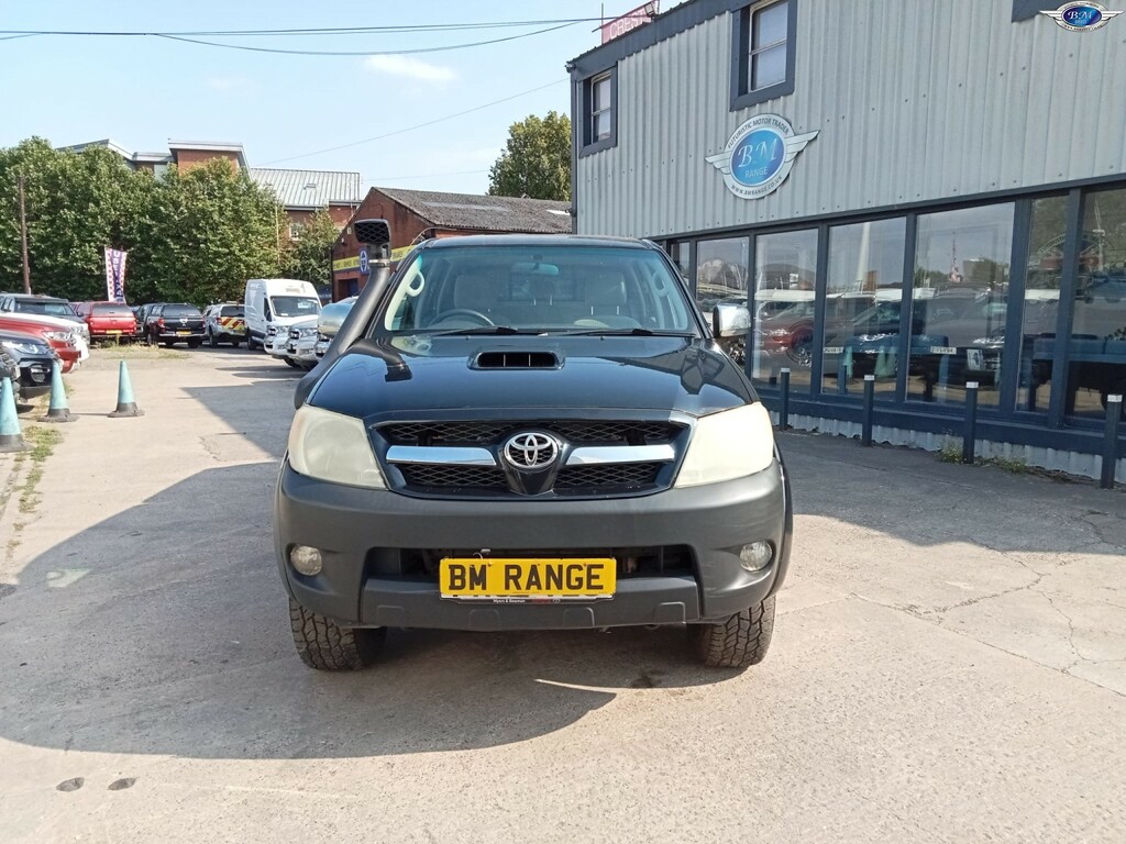 Toyota HILUX 4X4 D-4d Dc 0D White #3