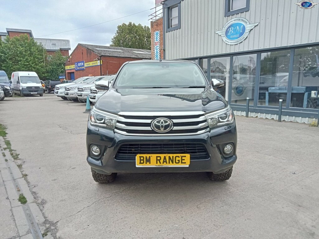 Toyota HILUX D-4d Active White #3