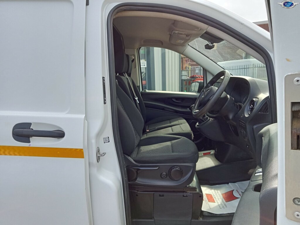 Mercedes-Benz Vito 114 Cdi Progressive Panel White #17