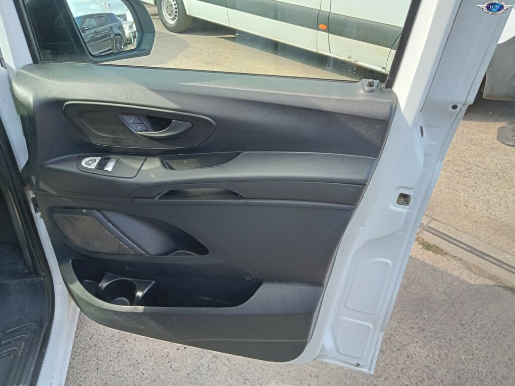 Mercedes-Benz Vito 114 Cdi Progressive Panel White #16