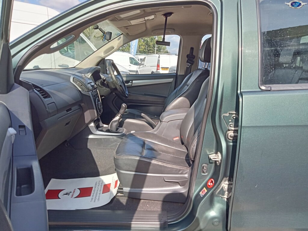 Isuzu D-Max Pickup 2.5 Td Yukon 4X4 201414 Silver #18