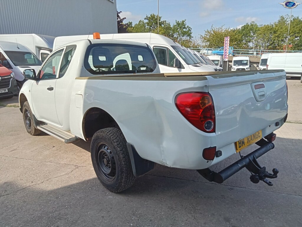 Mitsubishi L200 2.5 Di-d 4Life White #5